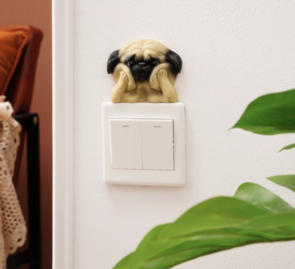 Mopsz kutyus kapcsoló falmatrica